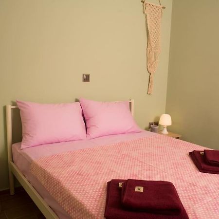 Deluxe Apartment In The Center Kalamata Esterno foto
