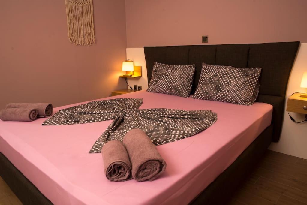 Deluxe Apartment In The Center Kalamata Esterno foto
